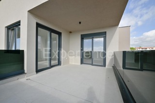 Vabriga - appartamento in un nuovo edificio con TERRAZZA SUL TETTO, 3. piano, ASCENSORE