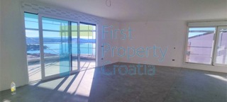 TG1622 - Appartamenti con terrazze vista mare, Trogir, in vendita