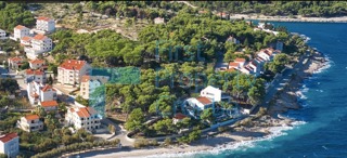 BR1495 - Građevinsko zemljište u blizini plaže, Brač, na prodaju