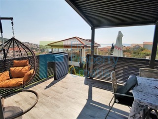 TG1404 – Spazioso appartamento arredato, Čiovo, in vendita