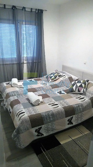 RG0811 - Villa a 50m dal mare, vicino a Rogoznica, in vendita