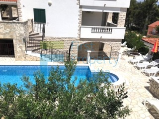 SO1025 - Appartamento villa in una bella zona, Šolta, in vendita