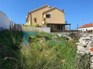 BR1610 - Građevinsko zemljište u mirnom okruženju, Brač, na prodaju