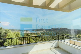 TG1640 - Villa con vista panoramica, vicino a Trogir, in vendita