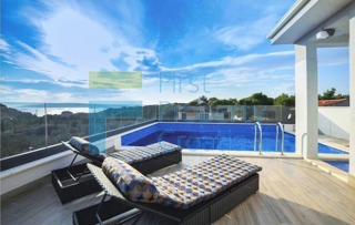 TG1424 - Ville moderne in un ambiente tranquillo, Čiovo, in vendita