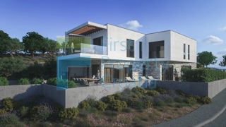 SI1723 – Vila s grijanim bazenom i garažom, Primošten, na prodaju