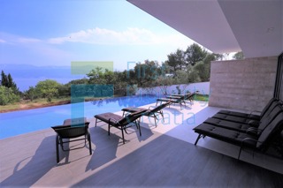 BR0835 - Moderna vila na odličnoj lokaciji, Brač, na prodaju