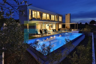 BR0835 - Villa moderna in ottima posizione, Brač, in vendita