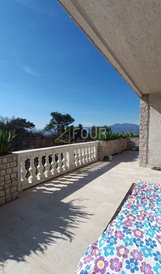 Pehlin, Rijeka, 412m2