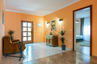 Opatija - Centar, Opatija, 140,67m2