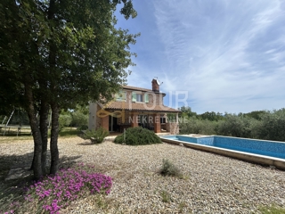 Risika, Vrbnik, 200m2