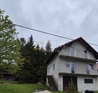 Mrkopalj, 253m2