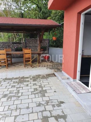 Volosko, Opatija, 340m2