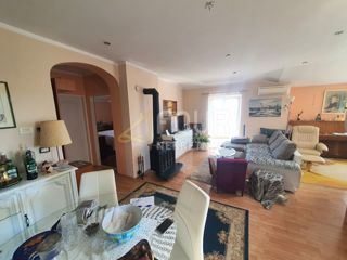 Istria, Medulin, Premantura, 85m2, 2s + db, vista mare, balcone e terrazza