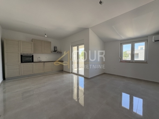 Šišan, Ližnjan, 214,15m2