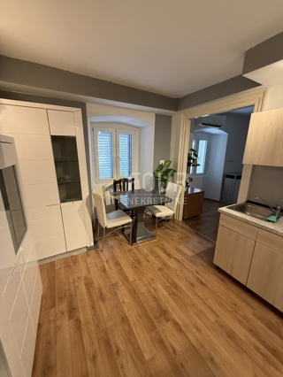 Centar, Rijeka, 53,07m2