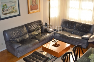 Zagabria, Maksimir, 3 camere da letto, 107m2, balcone