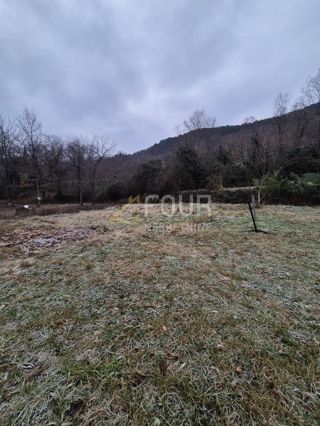 Lovran, terreno edificabile di 1674m2