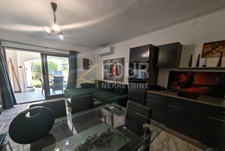 Istria, Fasana, 3 camere da letto, soggiorno, terrazza, vista mare