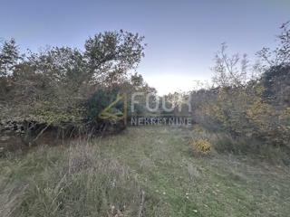 Veli vrh, Pula, 4.983m2