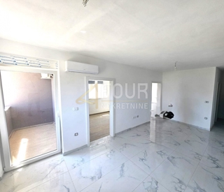 Istria, Pola, 2s+db, 51,50m2, loggia