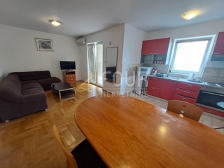 Malinska, Malinska-Dubašnica, 61m2