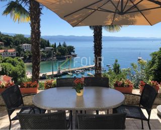 Ika, Opatija - Okolica, 208m2