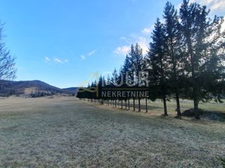 Stari Laz, Ravna Gora, 4.440m2