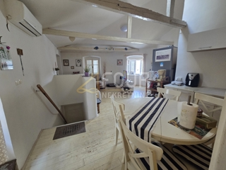 Isola di Cherso, città di Cherso, appartamento a 70m dal lungomare!