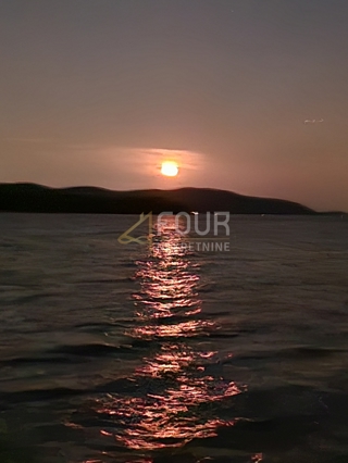 Žman, Sali, 5.095m2