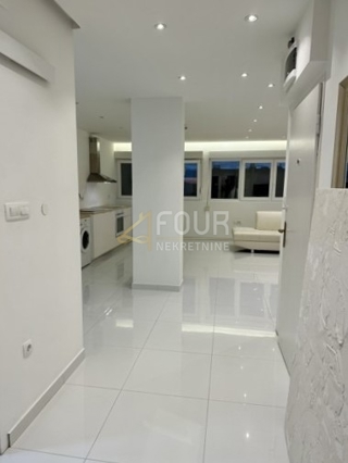 Grad, Šibenik, 62m2