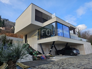 Plomin, Kršan, 220m2