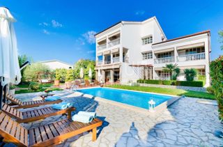 Malinska, Malinska-Dubašnica, 930m2