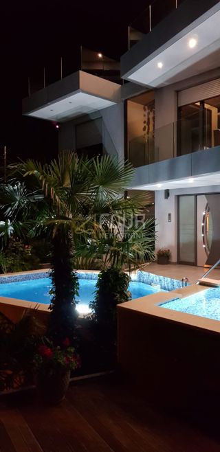Opatija - Centar, Opatija, 756m2