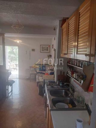 Duga Gora, Generalski Stol, 63m2