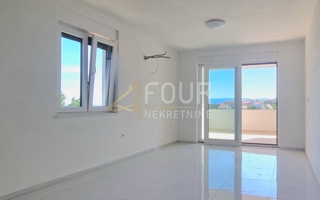 Novi Vinodolski, 67,52m2