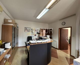 Zamet, Rijeka, 352m2