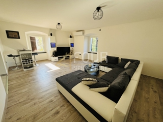 Orehovica, Rijeka, 73,44m2