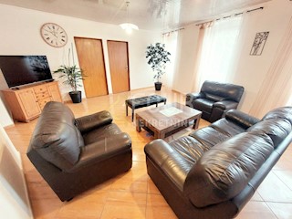 Kastav, 379m2