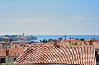 Parenzo, attico di lusso con garage e splendida vista mare