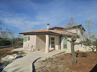 Villa con pisicina vicino a Parenzo