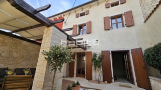 Dintorni di Parenzo - Casa in pietra unica vicino al mare, 2 camere da letto, 2 bagni