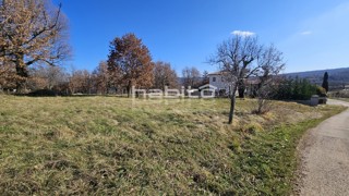 Terreno edificabile residenziale – dintorni di Montona (Motovun)