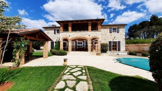 Parenzo 13 km - Affascinante villa in pietra con piscina e vista mare