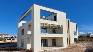 POREČ-PARENZO, APPARTAMENTO IN COSTRUZIONE DI 161 M2, 2° PIANO, VISTA MARE, 1500 m dal mare