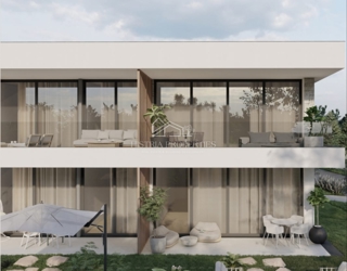 Qualità, buona posizione e appartamento con giardino in un nuovo edificio vicino a Rovigno