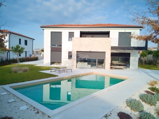 Extremely high-quality and modern house surrounded by the scent of nature, fully furnished and equipped