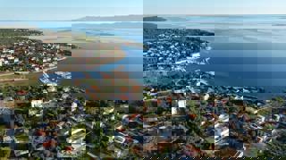 Terreno fantastico sul mare