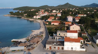 Casa in prima fila sul mare con vista aperta sul mare