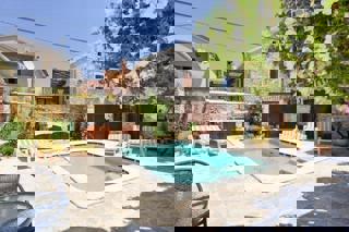 Casa in pietra ideale per affitto turistico